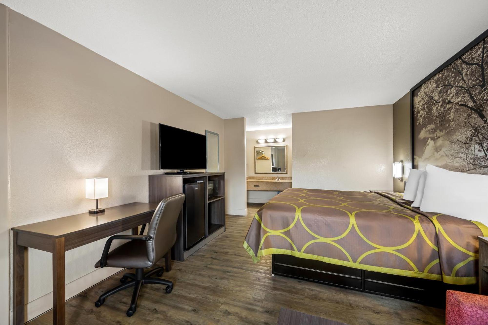Super 8 By Wyndham Garysburg/roanoke Rapids Hotel Garysburg