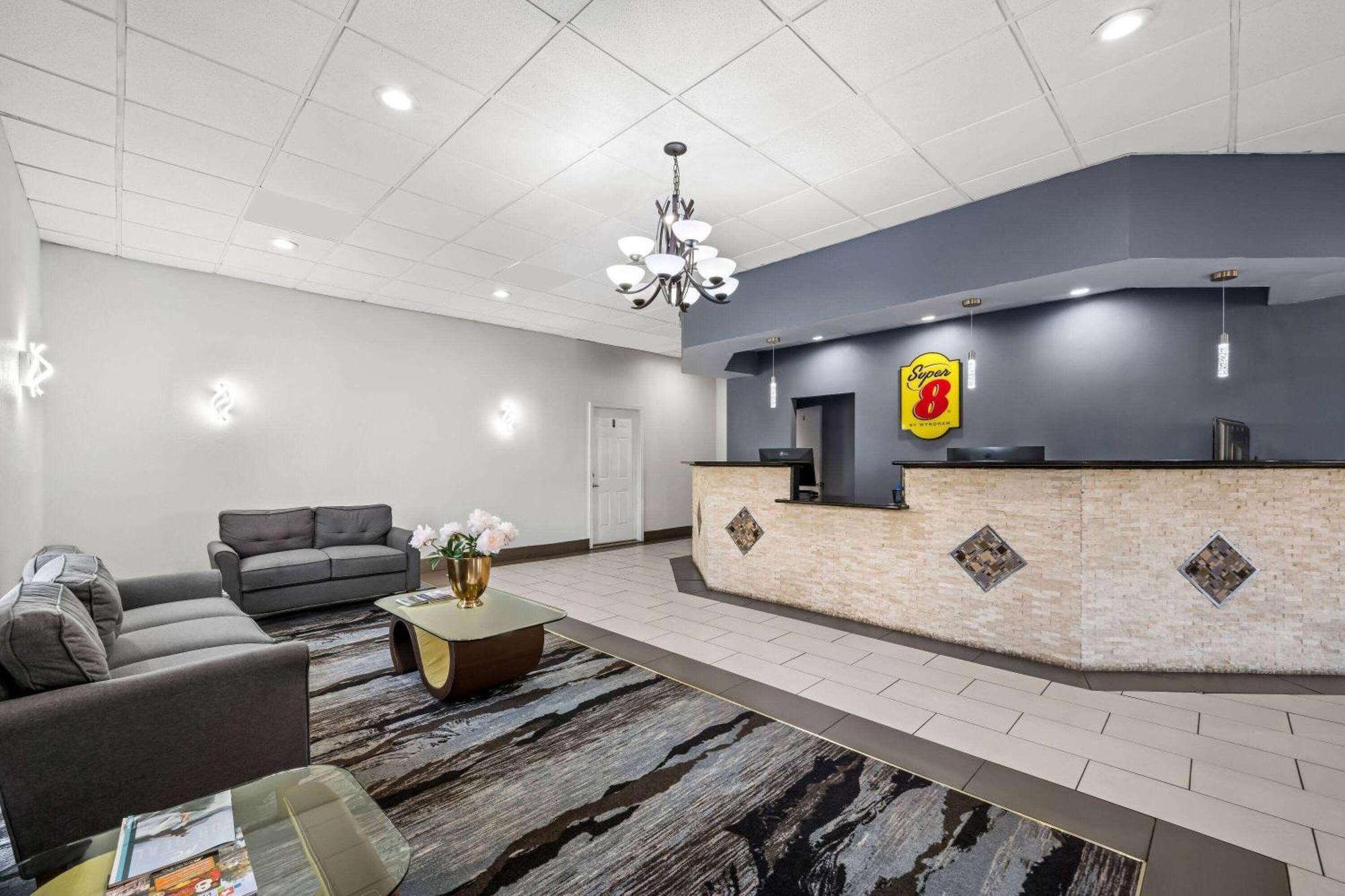 Super 8 By Wyndham Garysburg/roanoke Rapids Garysburg