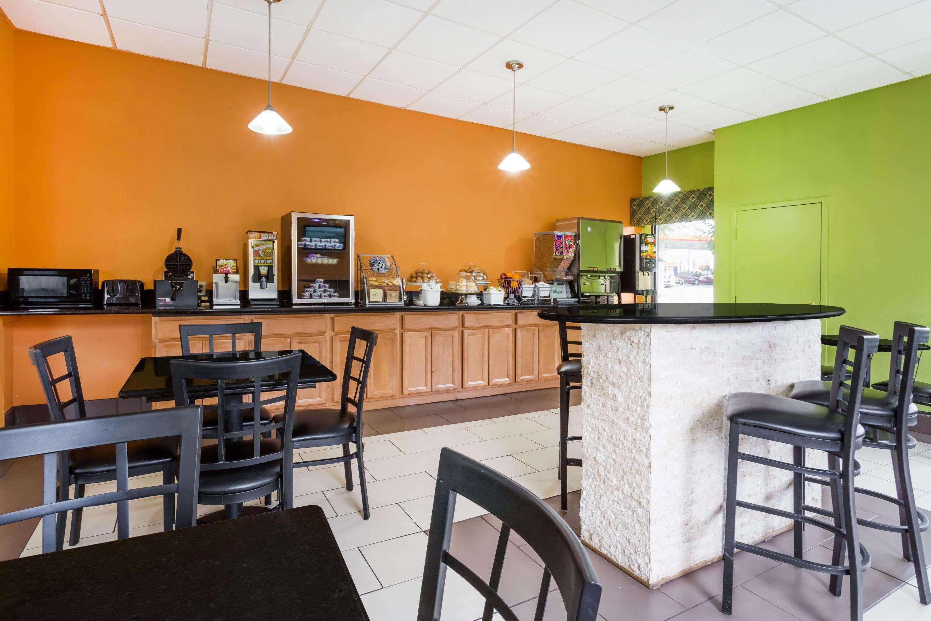 Hotel Super 8 By Wyndham Garysburg/roanoke Rapids